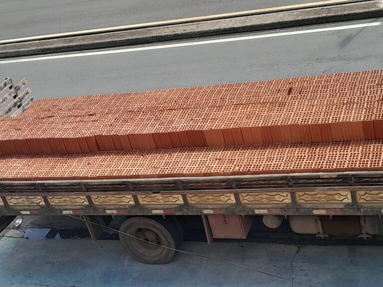 Blocos Cerâmicos de primeira qualidade/ 11,5 x 14 x 24 Bloquinho // 14 x 19 x 29 Blocão